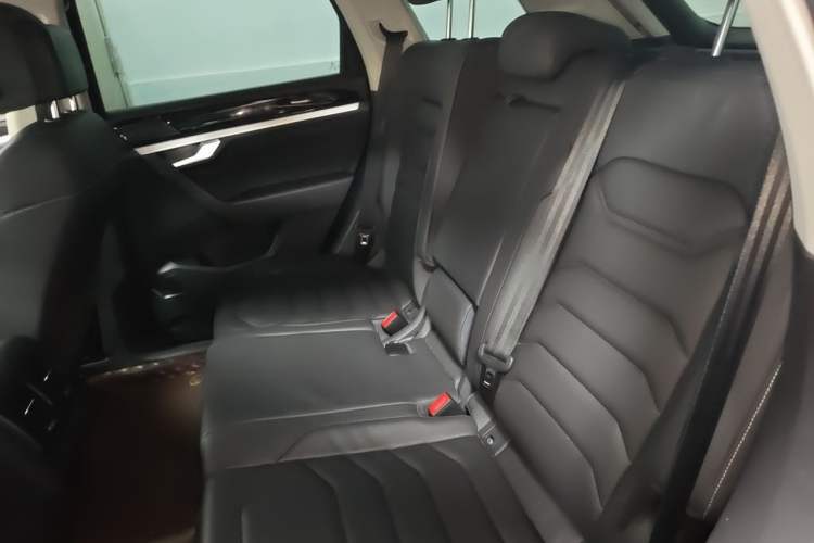 Used Volkswagen Touareg 2022 2.0 TSI Flagship Special Edition Left Rear Seat