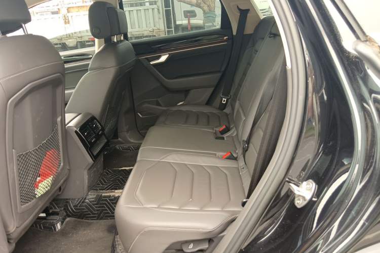 Used Volkswagen Touareg 2022 2.0 TSI RuiShang Edition Left Rear Seat