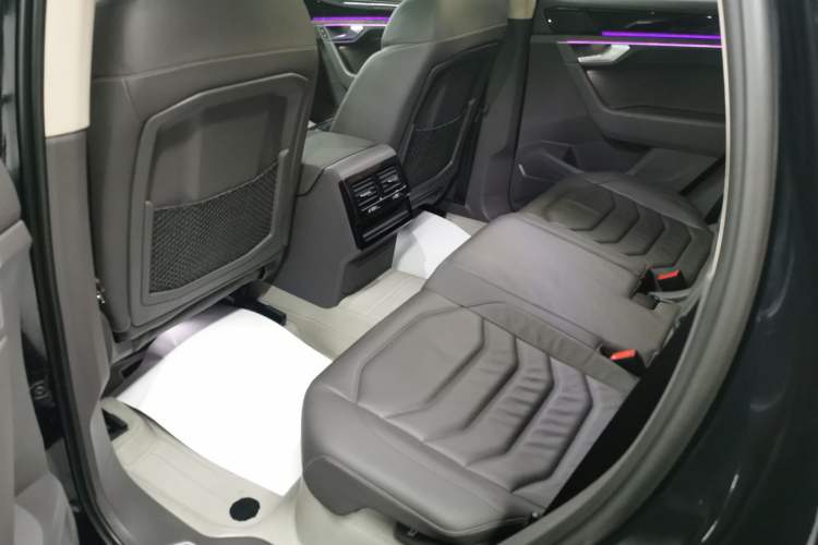 Used Volkswagen Touareg 2022 3.0 TSI Luxury Edition Black Diamond Sport Package Left Rear Seat