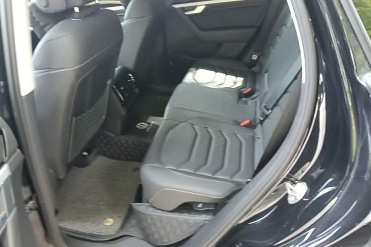 Used Volkswagen Touareg 2022 2.0 TSI RuiShang Edition Left Rear Seat