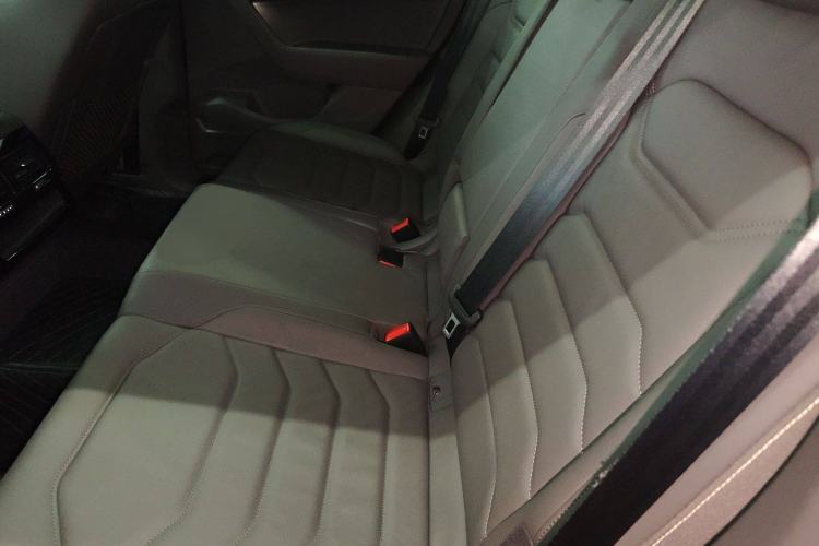 Used Volkswagen Touareg 2022 3.0 TSI Luxury Edition Black Diamond Sport Package Left Rear Seat
