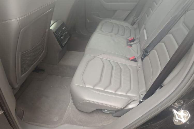 Used Volkswagen Touareg 2022 3.0 TSI Luxury Edition Black Diamond Sport Package Left Rear Seat