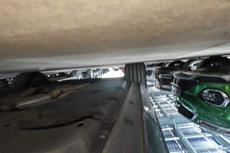 Used Volkswagen Touareg 2022 3.0 TSI Luxury Edition Black Diamond Sport Package Left Side Sill
