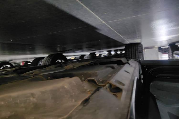 Used Volkswagen Touareg 2022 3.0 TSI Prestige Edition Classic Sport Package Left Side Sill