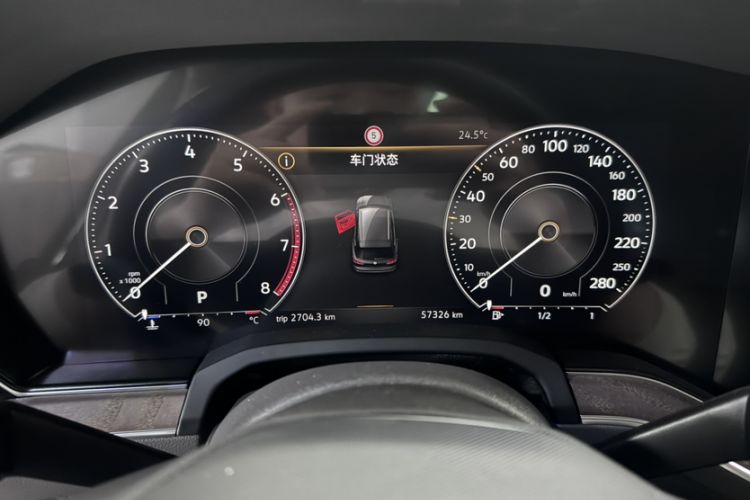 Used Volkswagen Touareg 2022 3.0 TSI Luxury Edition Black Diamond Sport Package Odometer Close Up