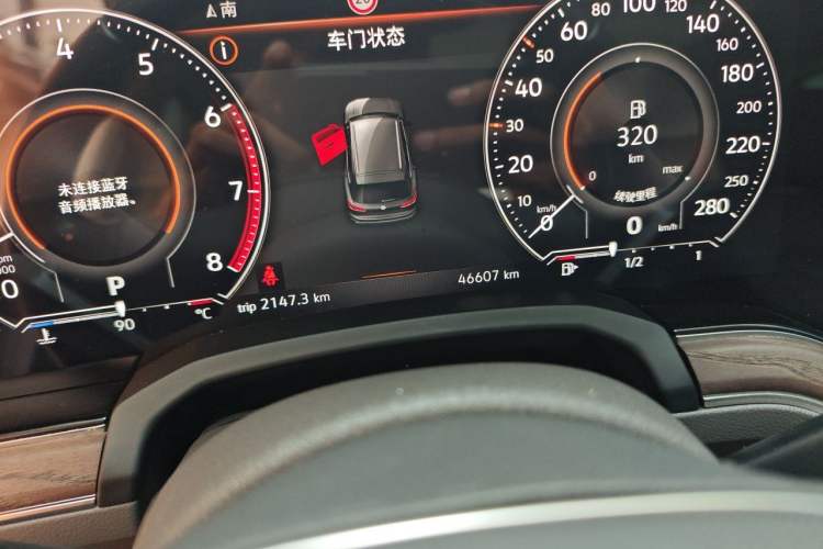 Used Volkswagen Touareg 2022 3.0 TSI Prestige Edition Classic Sport Package Odometer Close Up