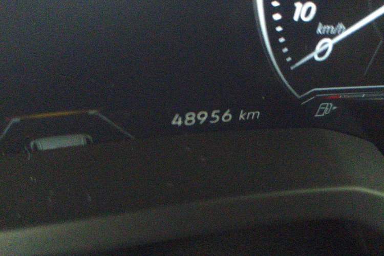 Used Volkswagen Touareg 2022 3.0 TSI Prestige Edition Classic Sport Package Odometer Close Up