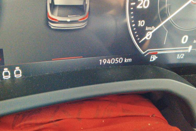 Used Volkswagen Touareg 2022 3.0 TSI Prestige Edition Classic Sport Package Odometer Close Up
