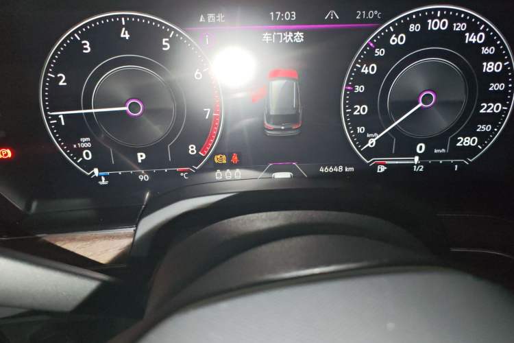 Used Volkswagen Touareg 2022 3.0 TSI Luxury Edition Black Diamond Sport Package Odometer Close Up