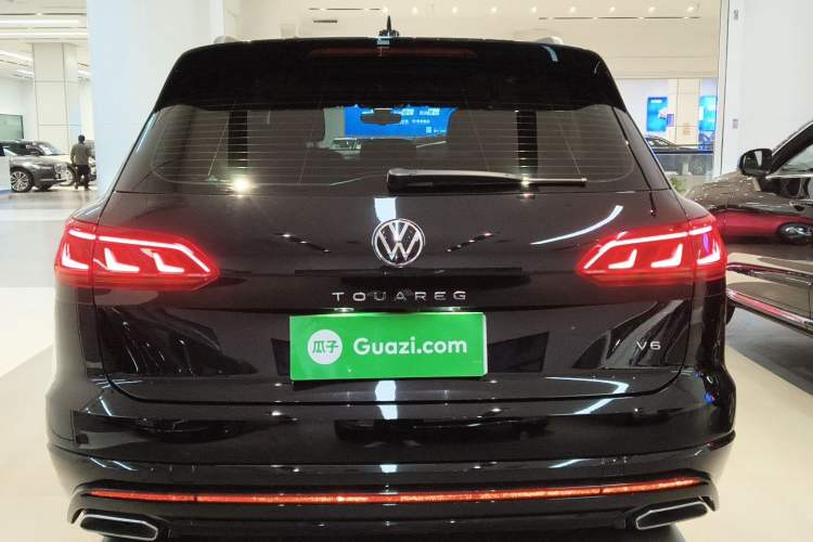 Used Volkswagen Touareg 2022 3.0 TSI Luxury Edition Black Diamond Sport Package Rear