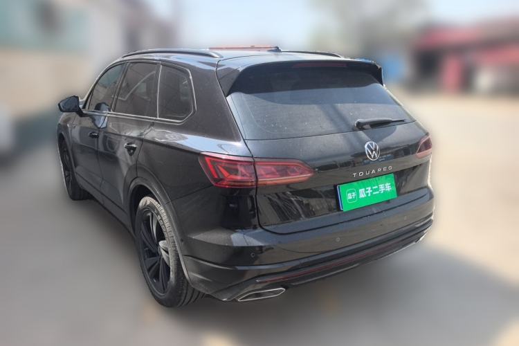 Used Volkswagen Touareg 2022 3.0 TSI Luxury Edition Black Diamond Sport Package Rear Left 45 Deg