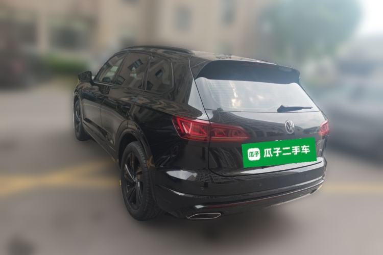 Used Volkswagen Touareg 2022 3.0 TSI Luxury Edition Black Diamond Sport Package Rear Left 45 Deg