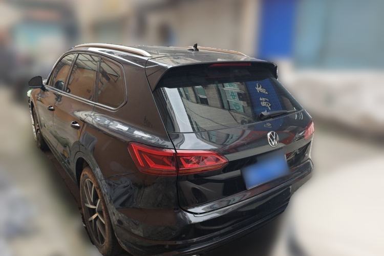 Used Volkswagen Touareg 2022 3.0 TSI Prestige Edition Classic Sport Package Rear Left 45 Deg