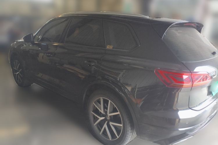 Used Volkswagen Touareg 2022 3.0 TSI Prestige Edition Classic Sport Package Rear Left 45 Deg