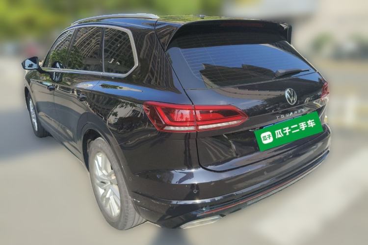 Used Volkswagen Touareg 2022 2.0 TSI Flagship Special Edition Rear Left 45 Deg