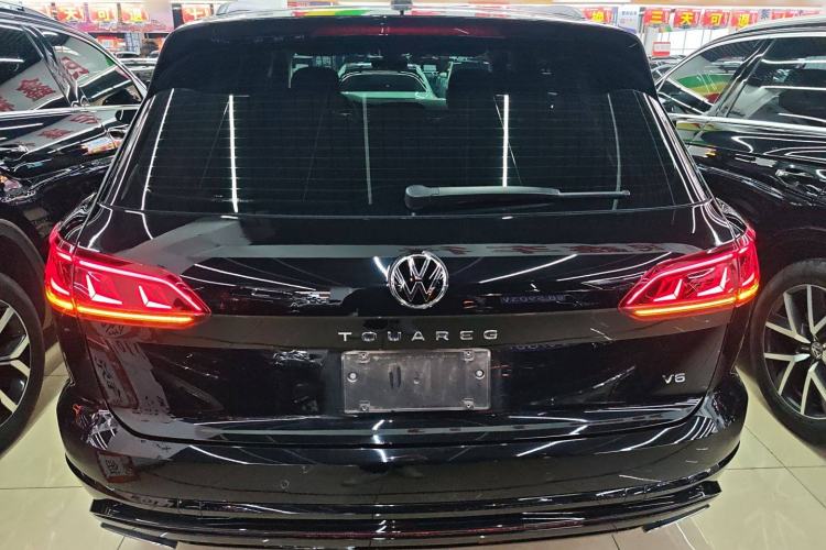 Used Volkswagen Touareg 2022 3.0 TSI Luxury Edition Black Diamond Sport Package Rear