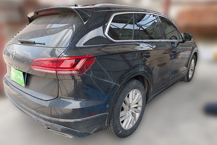 Used Volkswagen Touareg 2022 2.0 TSI RuiShang Edition Rear Right 45 Deg