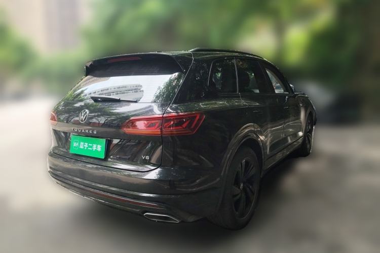 Used Volkswagen Touareg 2022 3.0 TSI Luxury Edition Black Diamond Sport Package Rear Right 45 Deg