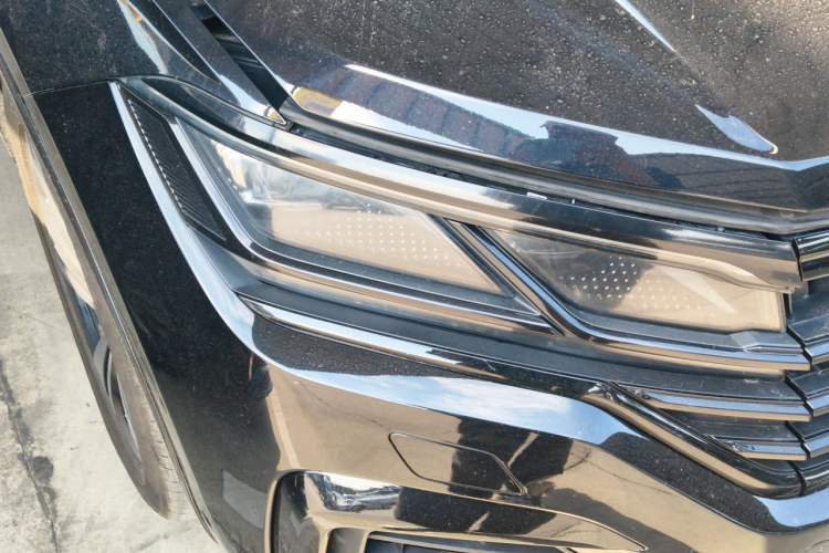 Used Volkswagen Touareg 2022 3.0 TSI Prestige Edition Classic Sport Package Right Front Headlight