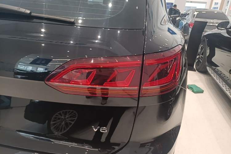 Used Volkswagen Touareg 2022 3.0 TSI Prestige Edition Classic Sport Package Right Rear Taillight