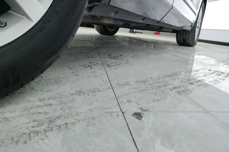 Used Volkswagen Touareg 2022 2.0 TSI RuiShang Edition Right Side Sill