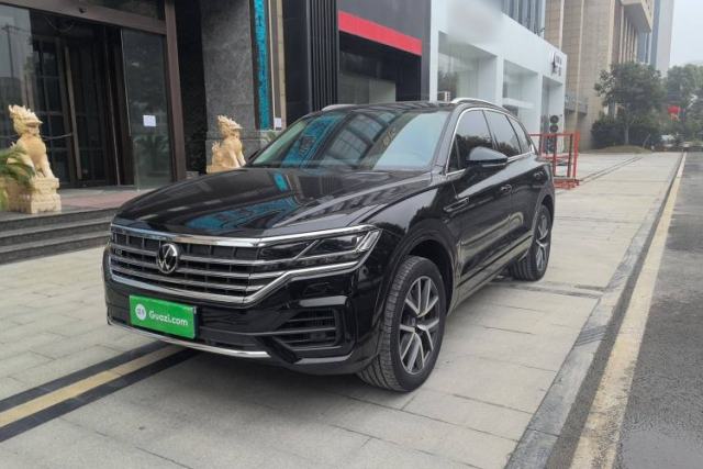 Używany Volkswagen Touareg 2022 3.0 TSI Prestige Edition Classic Sport Package