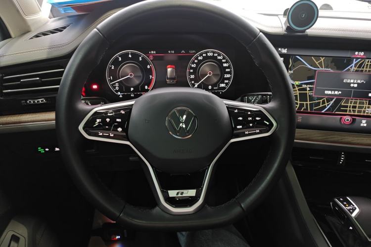 Used Volkswagen Touareg 2022 3.0 TSI Prestige Edition Classic Sport Package Steering Wheel