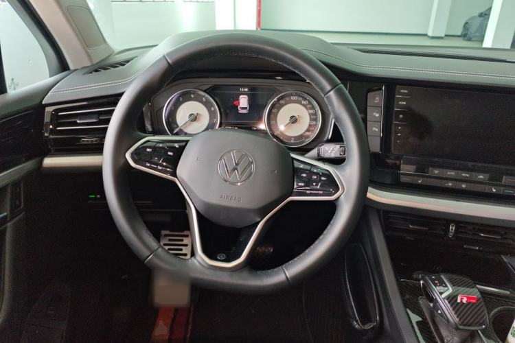 Used Volkswagen Touareg 2022 2.0 TSI Flagship Special Edition Steering Wheel