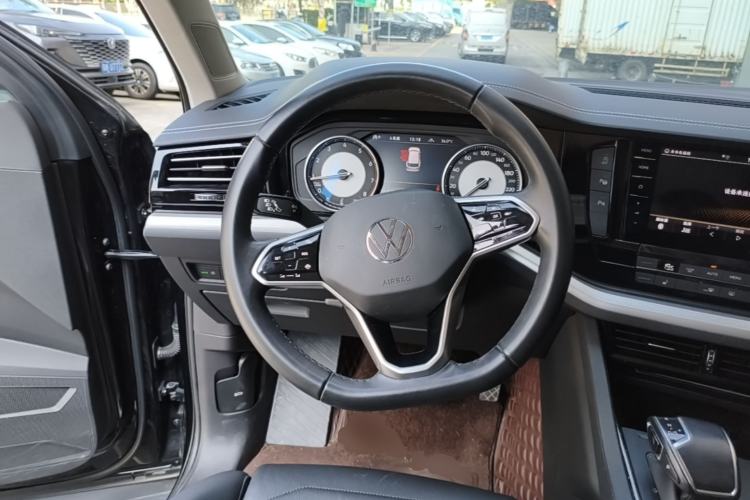 Used Volkswagen Touareg 2022 2.0 TSI Flagship Special Edition Steering Wheel