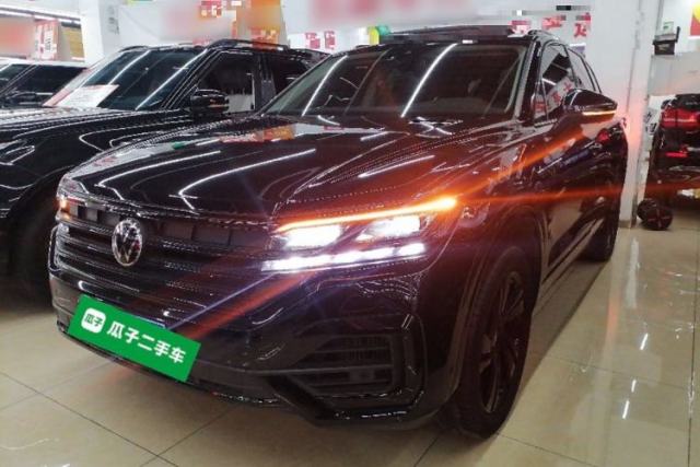 Używany Volkswagen Touareg 2022 3.0 TSI Luxury Edition Black Diamond Sport Package