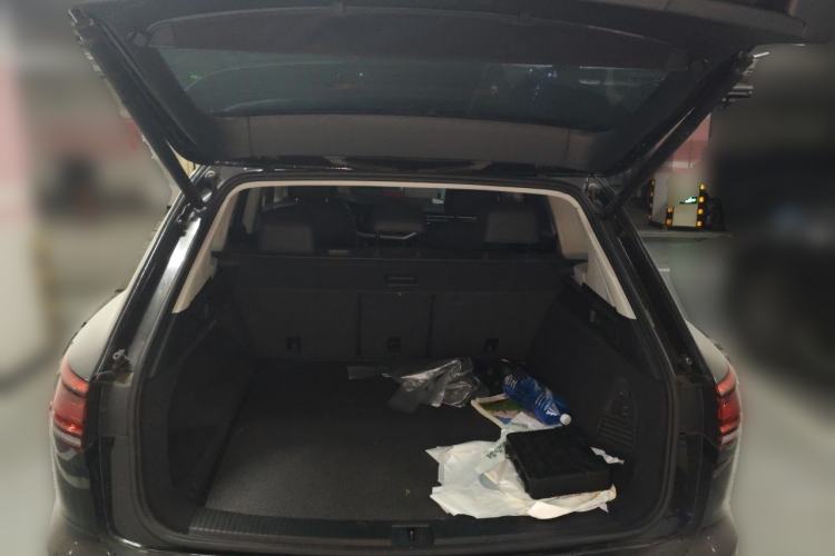 Used Volkswagen Touareg 2022 2.0 TSI Flagship Special Edition Trunk