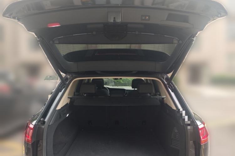 Used Volkswagen Touareg 2022 3.0 TSI Luxury Edition Black Diamond Sport Package Trunk