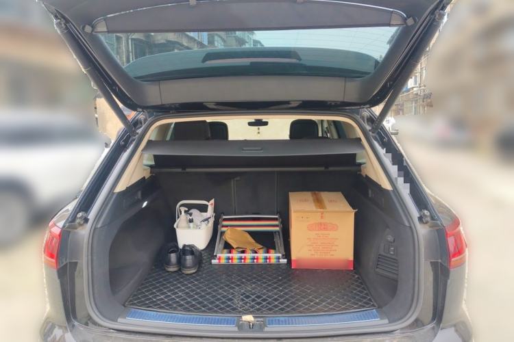 Used Volkswagen Touareg 2022 3.0 TSI Prestige Edition Classic Sport Package Trunk