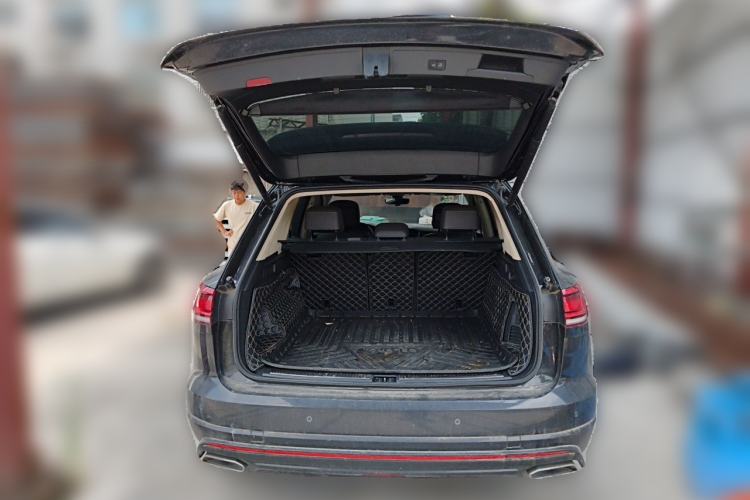 Used Volkswagen Touareg 2022 2.0 TSI RuiShang Edition Trunk