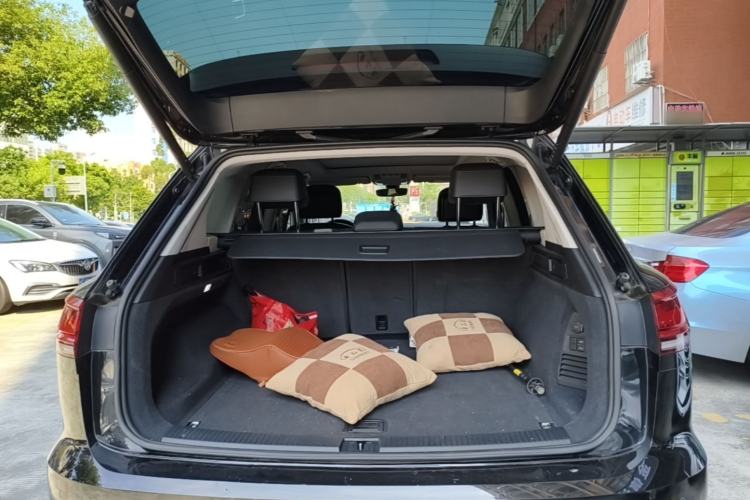Used Volkswagen Touareg 2022 2.0 TSI Flagship Special Edition Trunk