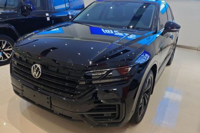 Used Volkswagen Touareg 2022 3.0 TSI Luxury Edition Black Diamond Sport Package
