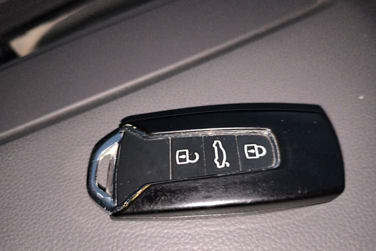Used Volkswagen Touareg 2022 2.0 TSI RuiShang Edition Vehicle Key