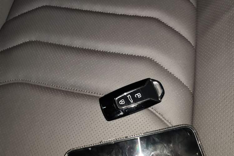 Used Volkswagen Touareg 2022 2.0 TSI RuiShang Edition Vehicle Key