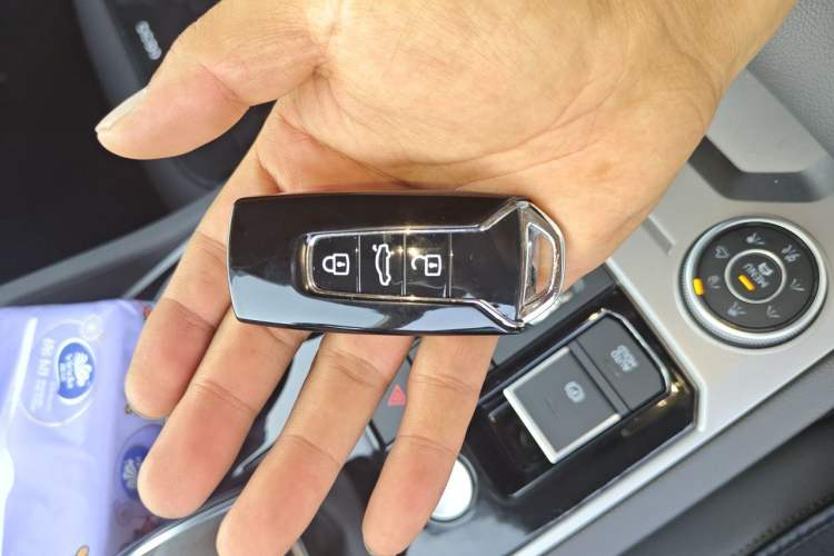 Used Volkswagen Touareg 2022 3.0 TSI Prestige Edition Classic Sport Package Vehicle Key