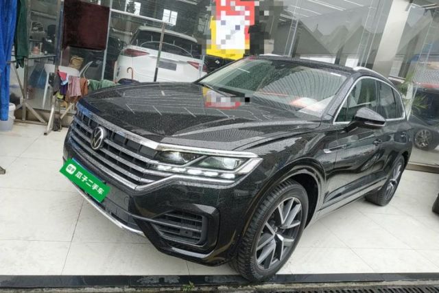Używany Volkswagen Touareg 2022 3.0 TSI Prestige Edition Classic Sport Package
