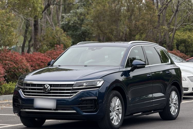 Used Volkswagen Touareg 2022 2.0 TSI RuiShang Edition Guazi used car, China used car export, Used car for sale, Used  cars, Cheapest cars for sale