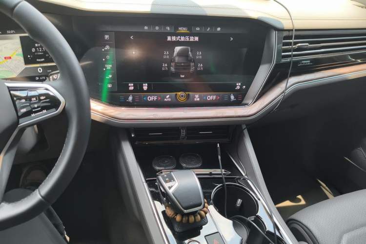 Used Volkswagen Touareg 2022 3.0 TSI Prestige Edition Classic Sport Package Audio And AC Panel
