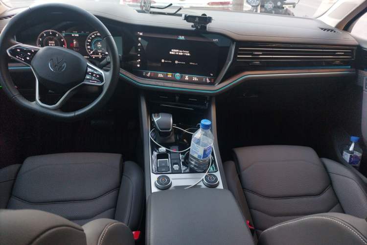 Used Volkswagen Touareg 2022 2.0 TSI RuiShang Edition Center Console