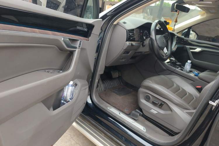 Used Volkswagen Touareg 2022 3.0 TSI Prestige Edition Classic Sport Package Driver Seat