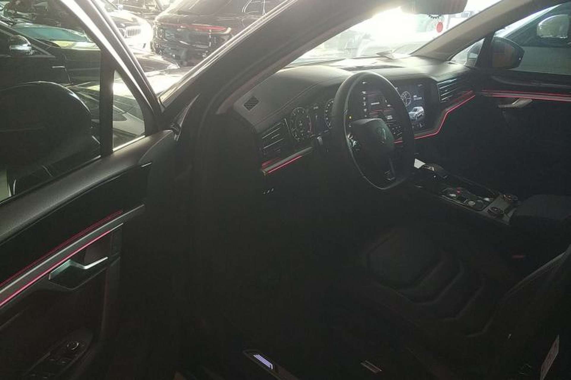 Used Volkswagen Touareg 2022 2.0 TSI RuiShang Edition Driver Seat