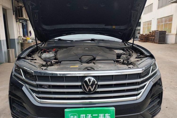 Used Volkswagen Touareg 2022 3.0 TSI Prestige Edition Classic Sport Package Engine Bay