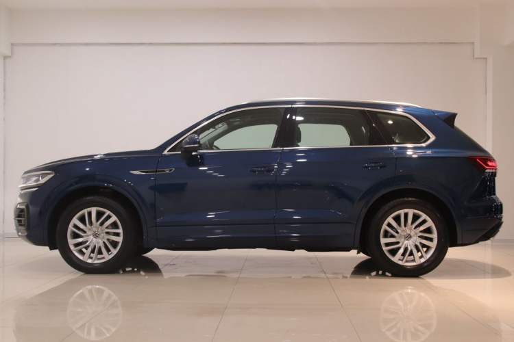 Used Volkswagen Touareg 2022 2.0 TSI RuiShang Edition Exterior 2