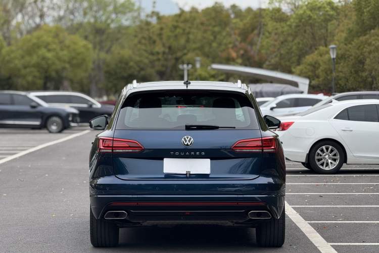 Used Volkswagen Touareg 2022 2.0 TSI RuiShang Edition Exterior 5