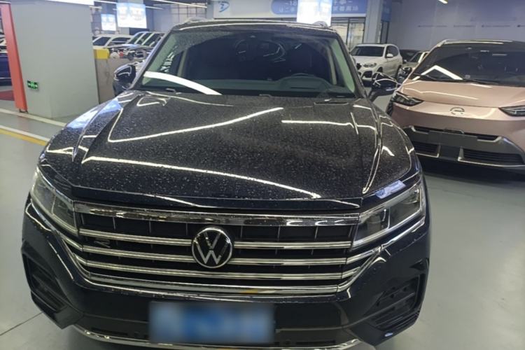 Used Volkswagen Touareg 2022 2.0 TSI RuiShang Edition Front