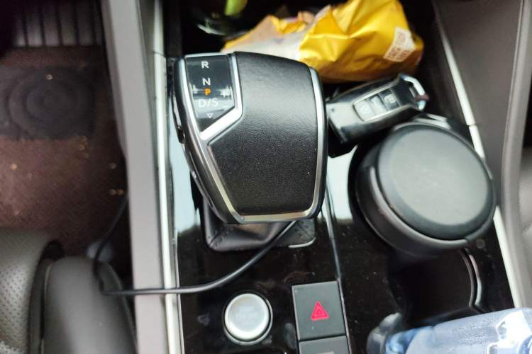 Used Volkswagen Touareg 2022 3.0 TSI Prestige Edition Classic Sport Package Gear Lever